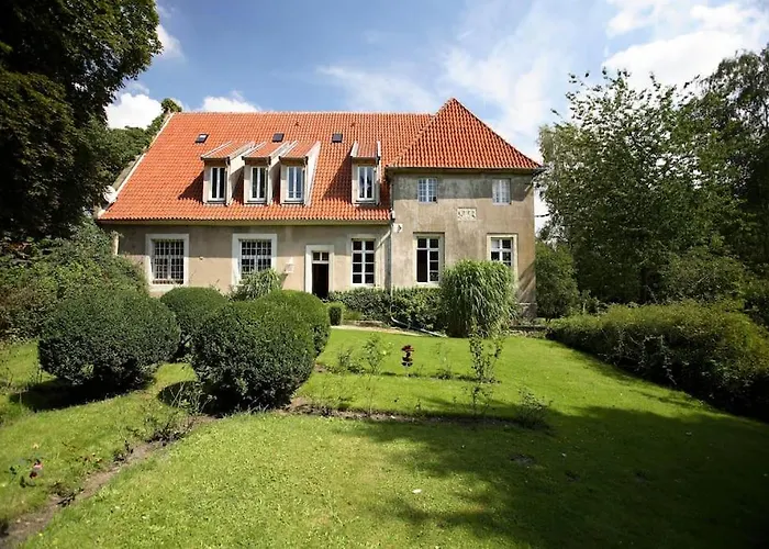 Haus Keppelborg: Zi Antonia Mit Kirchplatzblick Lejlighed